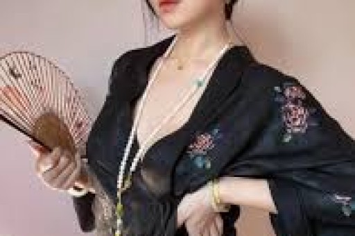 大学生求职途中救助他人意外获工作机会网友质疑为“剧本”当事人:已入职4天 大学生求职途中救助他人意外获工作机会网友质疑为“剧本”当事人:已入职4天