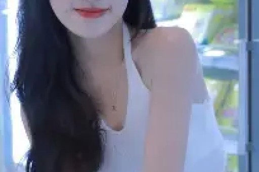 从‘南艺校花’到被封杀:刘露的堕落史与娱乐圈警示 从‘南艺校花’到被封杀:刘露的堕落史与娱乐圈警示